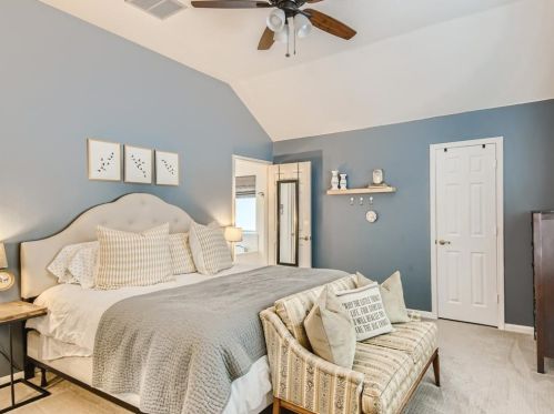 4329 Cyn Gln Cir, Austin TX 78732-2187 exterior