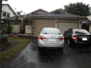 4237 147th Ct, Miami FL  33185-4302 exterior