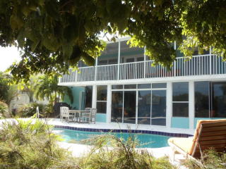 90 Sombrero Beach Rd, Marathon, FL 33050-3947