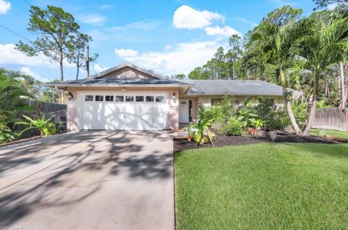 5977 Star Grass Ln, Naples, FL 34116-6705