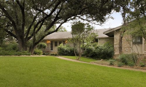 2311 Camino Alto, Austin TX  78746-2404 exterior