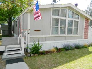 216 Valley Rd, Bishop CA  93514-9449 exterior