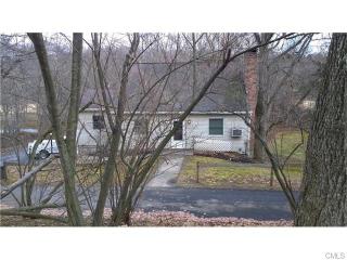 26 Arrowhead Ln, Bethlehem, CT 06751-1918