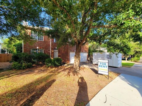 4230 Canyon Glen Cir, Austin TX  78732-2188 exterior