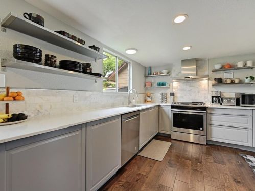 4501 Clarno Dr, Austin TX 78749-3177 exterior