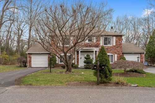 38 Eagle Run, Warwick, RI 02886-5076