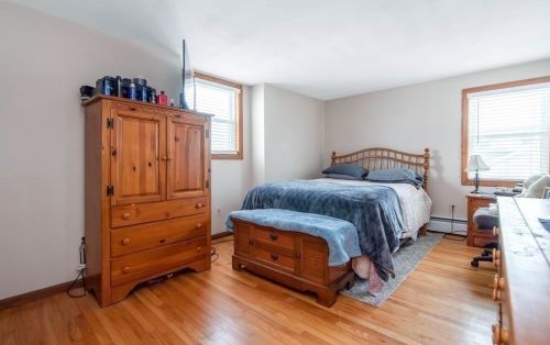 61 Moreau Dr, Chicopee MA 01020-4826 exterior