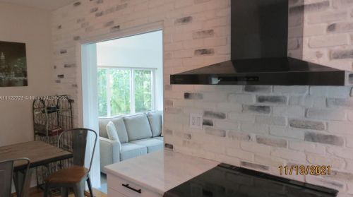 70 101st St, Miami FL  33138-2319 exterior