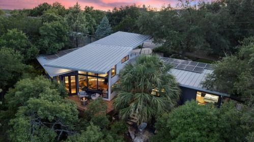 1101 Cyn Edge Dr, Austin TX 78733-2005 exterior