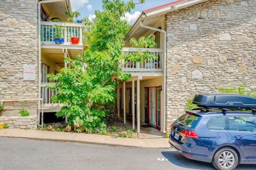 1510 6th St, Austin TX exterior