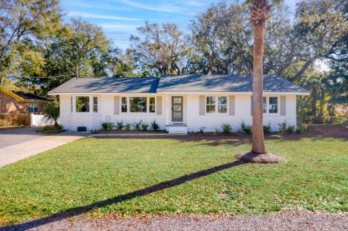 2906 Waterway Blvd, Isle Of Palms SC  29451-2425 exterior