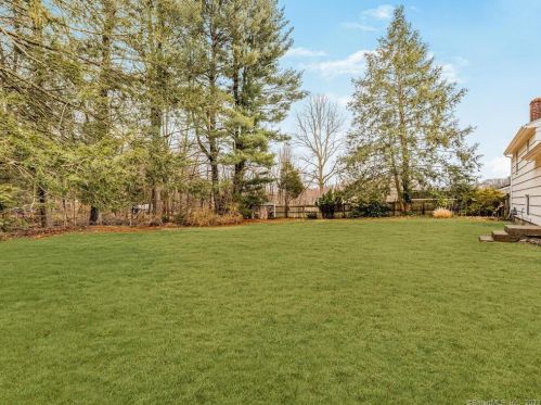 354 Hilton Dr, Wapping CT  06074-3459 exterior