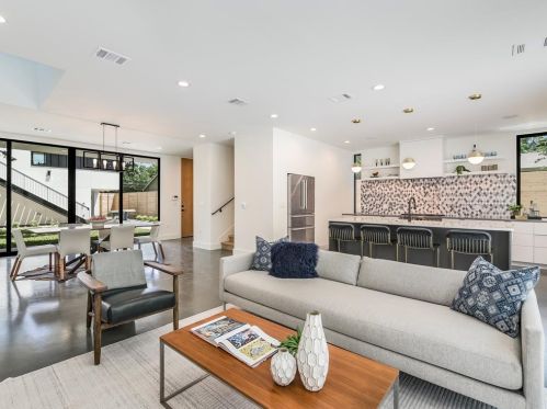 2903 14 St, Austin TX 78702-1628 exterior