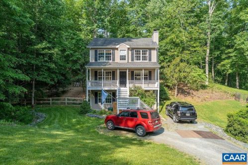 7 Bridlewood Dr, Bybee, VA 22963-2629