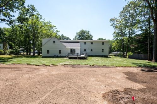 53 Alton St, Walpole MA  02081-4101 exterior