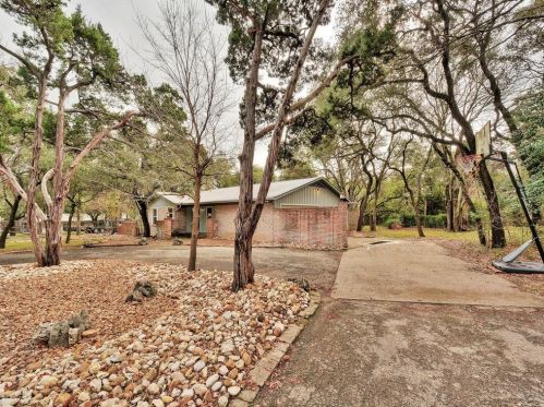 5903 Burlington Ct, Austin TX  78727-6410 exterior