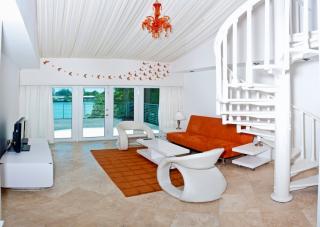 1310 Biscayne Point Rd, Miami FL  33141-1706 exterior