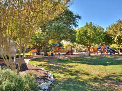 8100 Cahill Dr, Austin TX 78729-6437 exterior