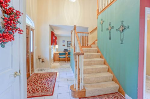 677 Greenway Ter, Chenequa WI 53029-1169 exterior