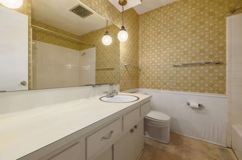 4609 Arapahoe Trl, Austin TX 78745-1510 exterior