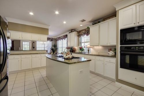 10720 Bay Laurel Trl, Austin TX 78750-3650 exterior