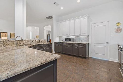 235 Abbott Dr, Austin TX 78737-4536 exterior