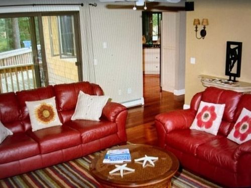 23 Heath Knob, Mashpee MA  02649-4601 exterior