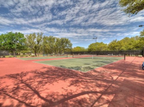 8100 Cahill Dr, Austin TX 78729-6437 exterior