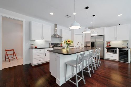 2003 Alegria Rd, Austin TX 78757-3219 exterior