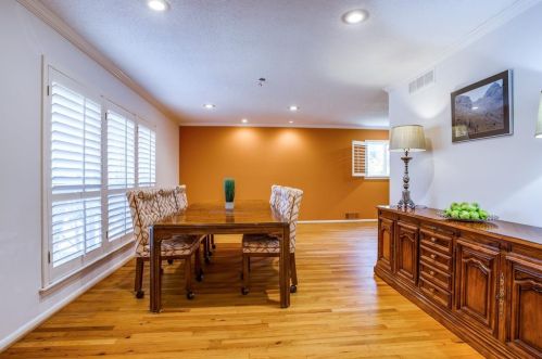 10512 Creekmere Dr, Dallas TX 75218-2341 exterior