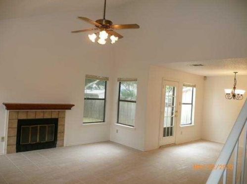 8202 Cattle Dr, Austin TX  78749-3284 exterior