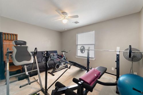 3921 Cyn Gln Cir, Austin TX 78732-2187 exterior