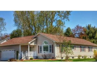 18 Dunning St, Hog Island, VT 05488-1006