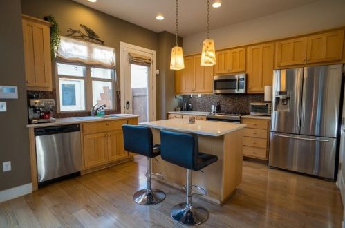 4056 Berkman Dr, Austin TX  78723-4543 exterior