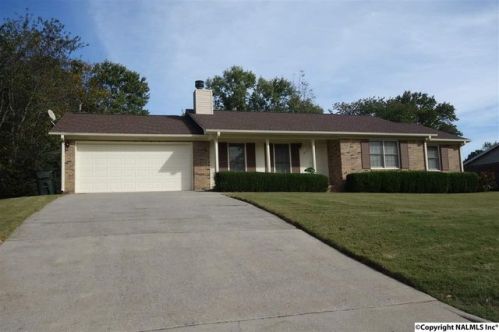 808 Crestview Dr, Madison AL  35758-2111 exterior