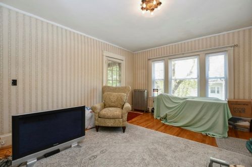 12 Woodford St, Worcester MA 01604-5423 exterior