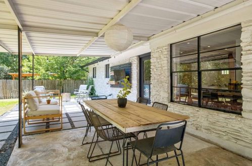 5407 Claymoor Dr, Austin TX 78723-4808 exterior