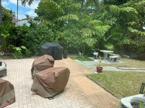 70 101st St, Miami FL  33138-2319 exterior