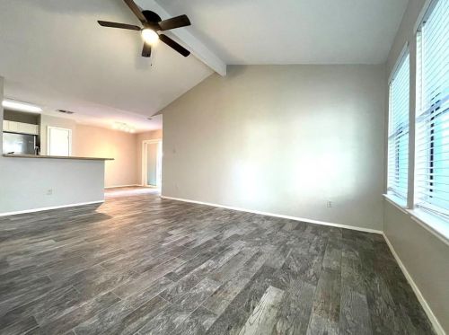 12303 Emery Oaks Rd, Austin TX  78758-2454 exterior