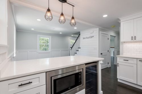 53 Alton St, Walpole MA  02081-4101 exterior