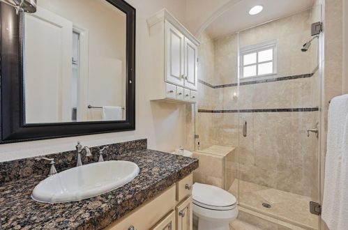 2004 Canonero Dr, Austin TX 78746-2125 exterior