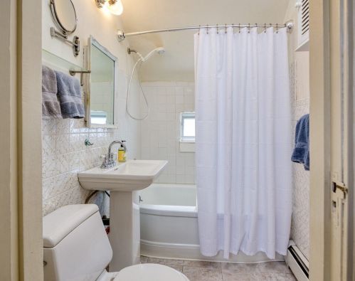 34 Mountain St, Worcester MA  01606-1412 exterior