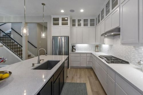 12432 Cardinal Flower Dr, Austin TX 78739 exterior