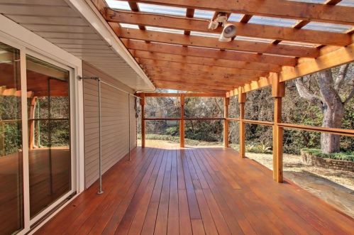 1403 Crestwood Rd, Austin TX 78722-1114 exterior