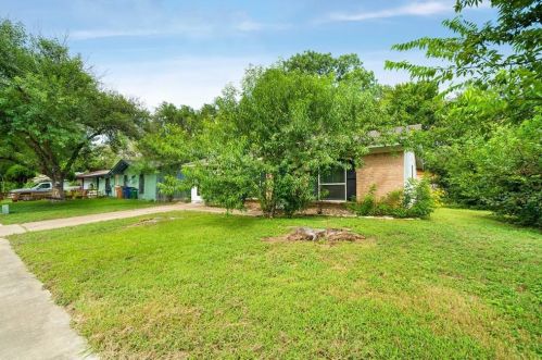 4605 Craigwood Dr, Austin TX  78725-1041 exterior