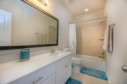 676 Catalina Ln, Austin TX 78737-4715 exterior