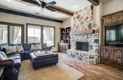 2945 Dyer St, Dallas TX  75205-1907 exterior