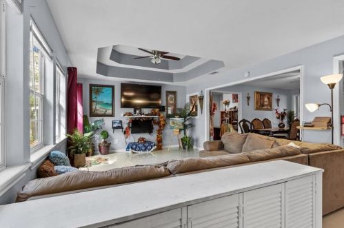 6908 Cherrydale Dr, Austin TX 78745-5344 exterior