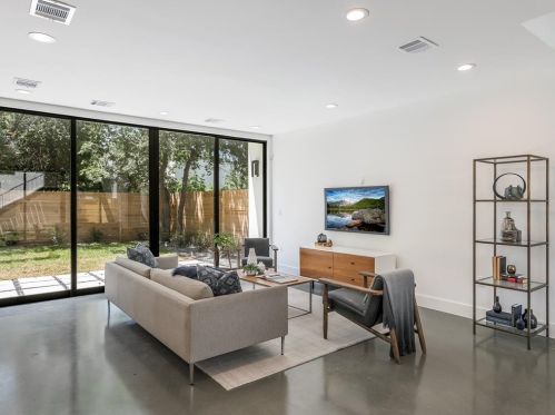 2903 14 St, Austin TX 78702-1628 exterior