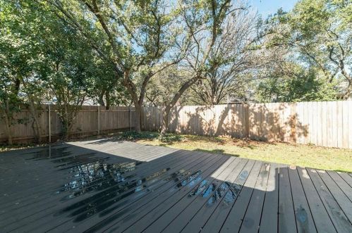 6868 Auckland Dr, Austin TX 78749-4139 exterior